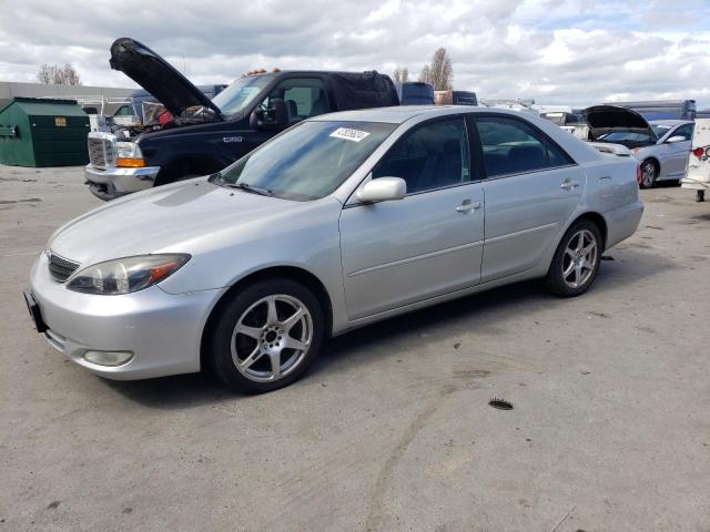 4T1BE32K24U887461 - 2004 TOYOTA CAMRY LE SILVER photo 1