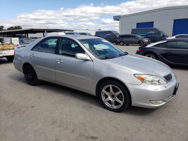 4T1BE32K24U887461 - 2004 TOYOTA CAMRY LE SILVER photo 4