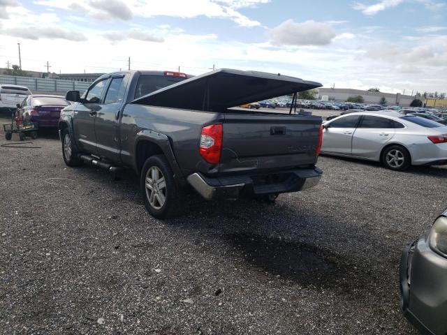 5TFRW5F12GX201824 - 2016 TOYOTA TUNDRA DOUBLE CAB SR/SR5 GRAY photo 3