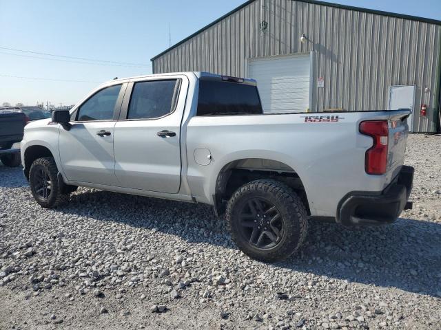 1GCPYCEH8MZ161706 - 2021 CHEVROLET SILVERADO K1500 TRAIL BOSS CUSTOM SILVER photo 2