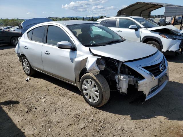 3N1CN7AP8HL811517 - 2017 NISSAN VERSA S SILVER photo 4