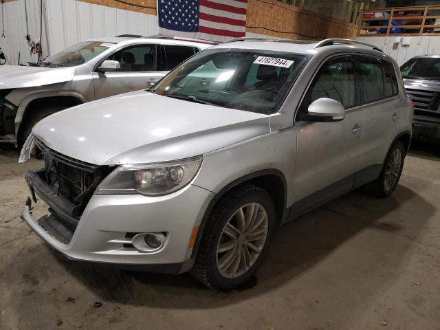 2010 VOLKSWAGEN TIGUAN SE, 