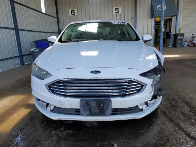 3FA6P0G72JR192537 - 2018 FORD FUSION S WHITE photo 5