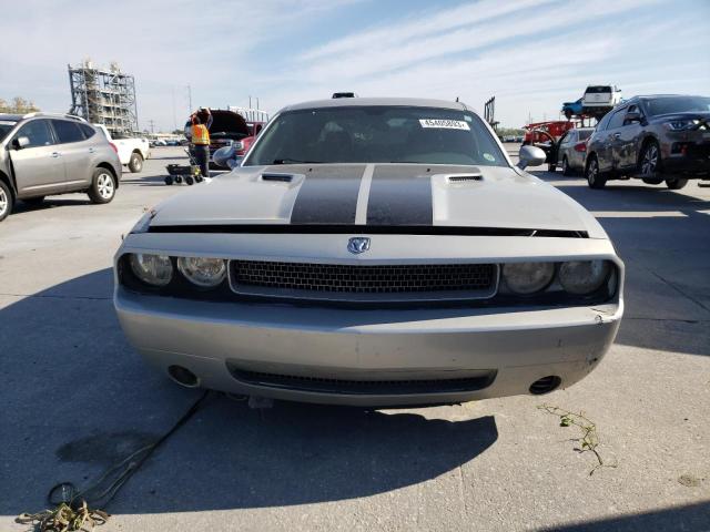 2B3CJ4DV5AH166701 - 2010 DODGE CHALLENGER SE SILVER photo 5