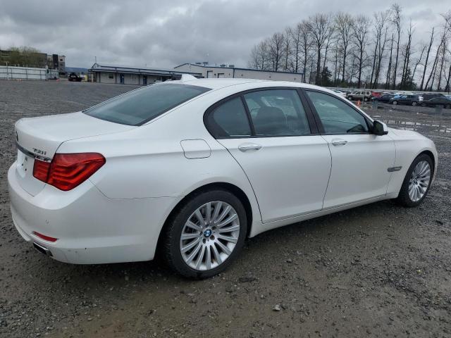 WBAKA83579CY34559 - 2009 BMW 750 I WHITE photo 3