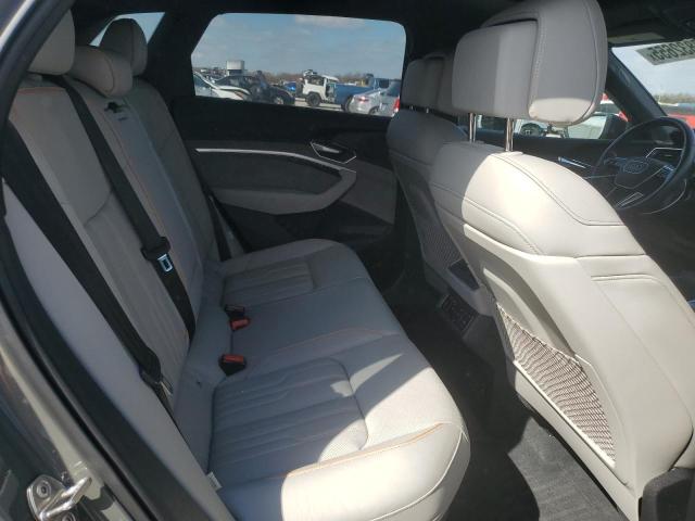 WA1VABGE7NB023359 - 2022 AUDI E-TRON CHRONOS GRAY photo 11