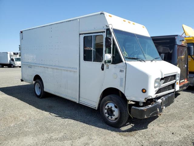 4UZAANBW31CH53164 - 2001 FREIGHTLINER CHASSIS M LINE WALK-IN VAN WHITE photo 4