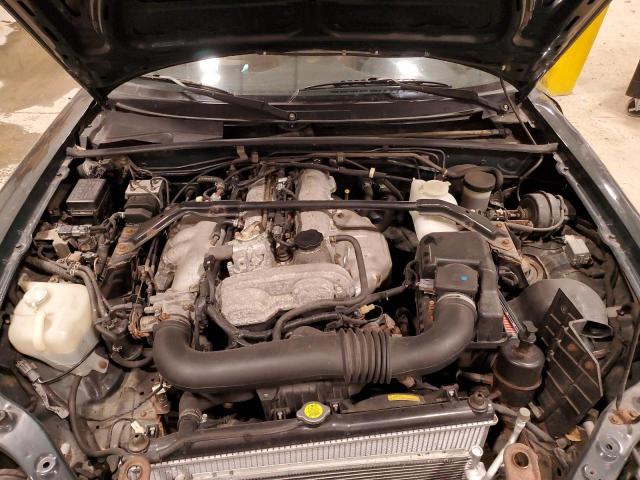 JM1NB353820230635 - 2002 MAZDA MX-5 MIATA BASE GREEN photo 11