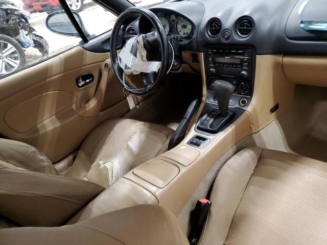 JM1NB353820230635 - 2002 MAZDA MX-5 MIATA BASE GREEN photo 8