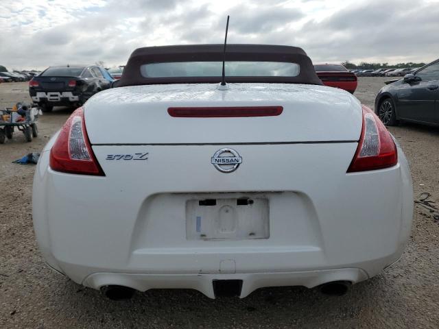 JN1AZ4FH3AM304354 - 2010 NISSAN 370Z WHITE photo 6