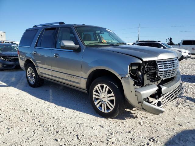 5LMFU27558LJ03073 - 2008 LINCOLN NAVIGATOR SILVER photo 4