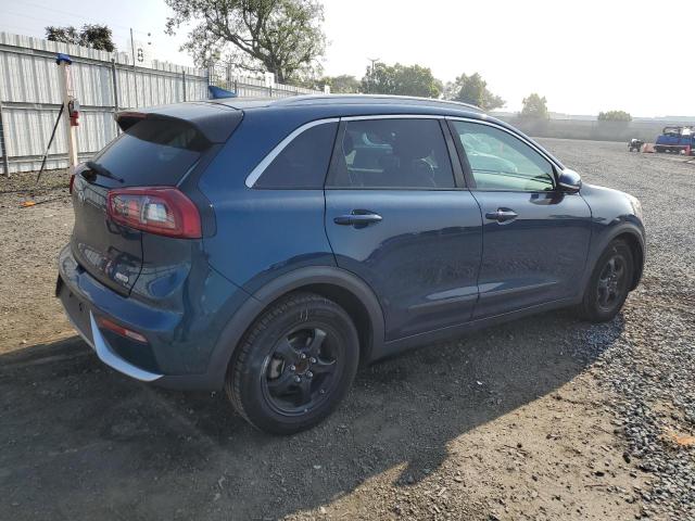 KNDCC3LC8J5133461 - 2018 KIA NIRO EX BLUE photo 3