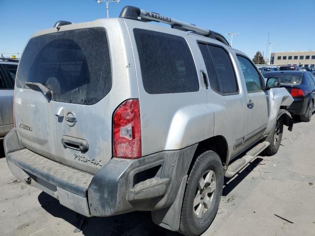 5N1AN0NW3DN820287 - 2013 NISSAN XTERRA X SILVER photo 3