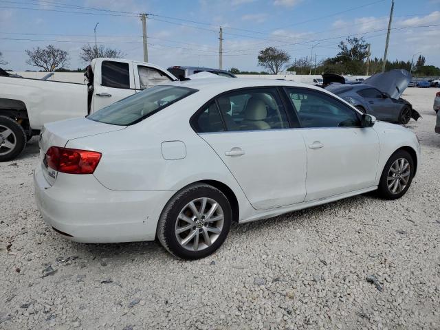 3VWD17AJ1EM299420 - 2014 VOLKSWAGEN JETTA SE WHITE photo 3