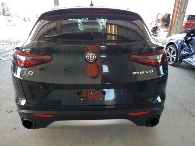 ZASFAKAN7J7B62141 - 2018 ALFA ROMEO STELVIO BLACK photo 6