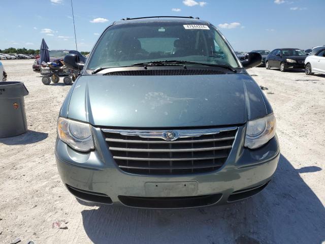 2C4GP44R45R489168 - 2005 CHRYSLER TOWN & COU LX BLUE photo 5