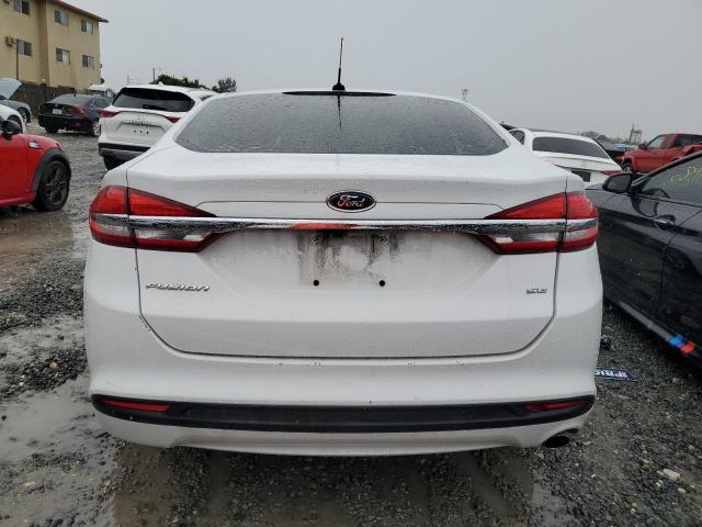 3FA6P0H71HR317150 - 2017 FORD FUSION SE WHITE photo 6