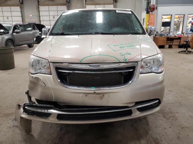 2C4RC1CGXER204265 - 2014 CHRYSLER TOWN & COU TOURING L TAN photo 5