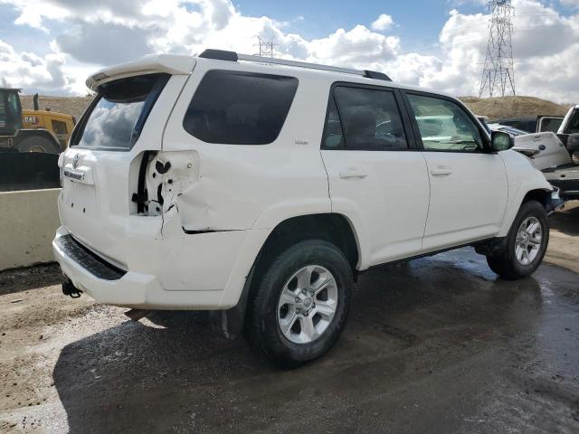 JTEMU5JR2P6157273 - 2023 TOYOTA 4RUNNER SE WHITE photo 3