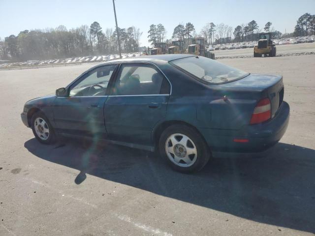 JHMCD5531RC010466 - 1994 HONDA ACCORD LX GREEN photo 2