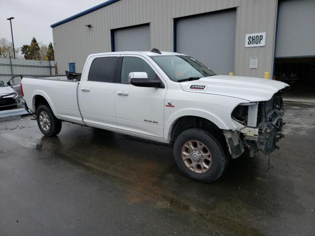 3C6UR5KL5KG615340 - 2019 RAM 2500 LARAMIE WHITE photo 4