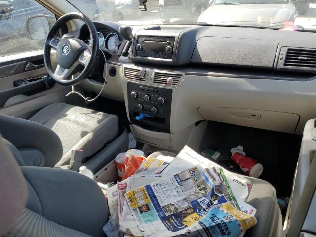 2C4RVAAG0CR276800 - 2012 VOLKSWAGEN ROUTAN S WHITE photo 8