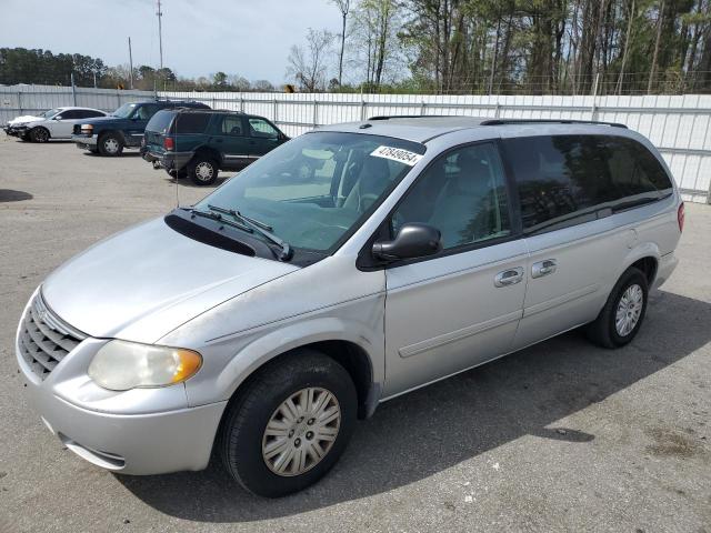 2006 CHRYSLER TOWN & COU LX, 