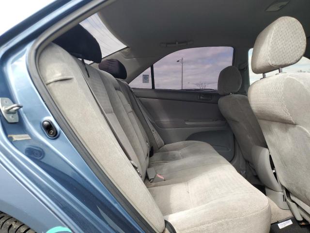 JTDBE32K620066596 - 2002 TOYOTA CAMRY LE BLUE photo 10