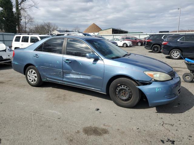 JTDBE32K620066596 - 2002 TOYOTA CAMRY LE BLUE photo 4