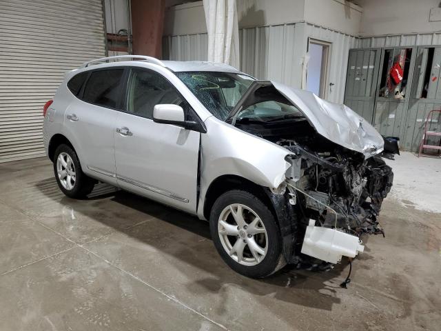 JN8AS5MV1BW673904 - 2011 NISSAN ROGUE S SILVER photo 4