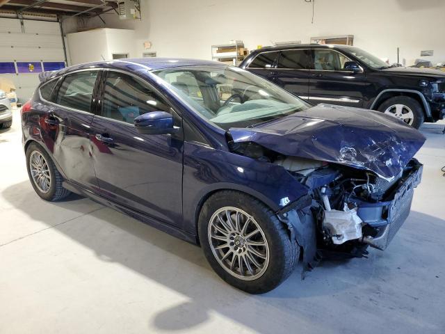 1FADP3L90HL252579 - 2017 FORD FOCUS ST BLUE photo 4