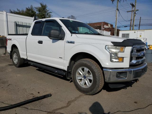 1FTEX1EP3GKF36338 - 2016 FORD F150 SUPER CAB WHITE photo 4