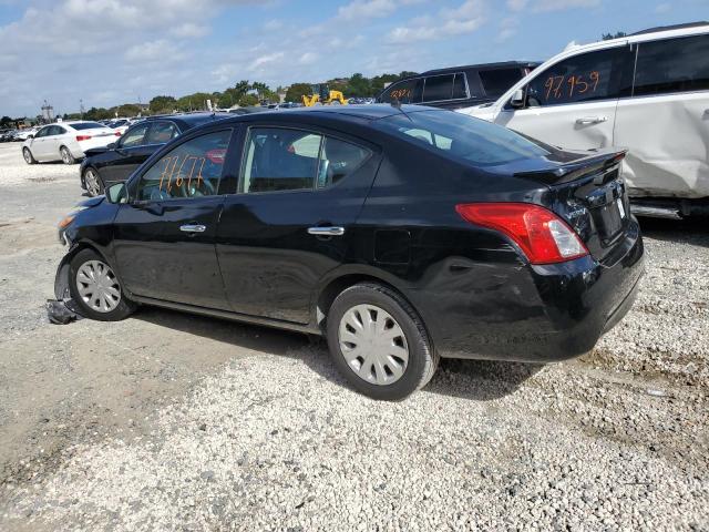 3N1CN7AP0JL802588 - 2018 NISSAN VERSA S BLACK photo 2