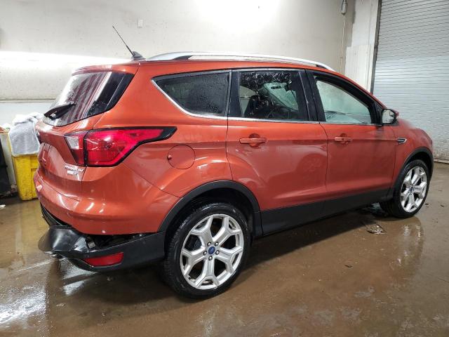 1FMCU9J90KUC50560 - 2019 FORD ESCAPE TITANIUM ORANGE photo 3