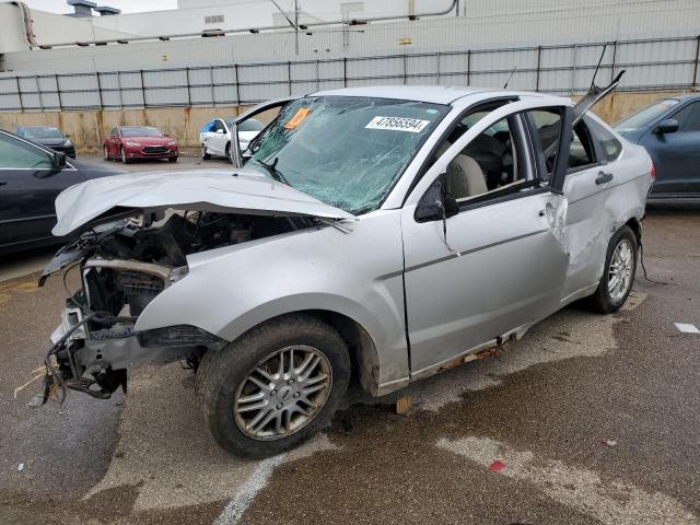 1FAHP35N99W166974 - 2009 FORD FOCUS SE SILVER photo 1