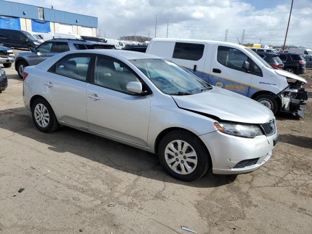 KNAFU4A29A5050368 - 2010 KIA FORTE EX SILVER photo 4