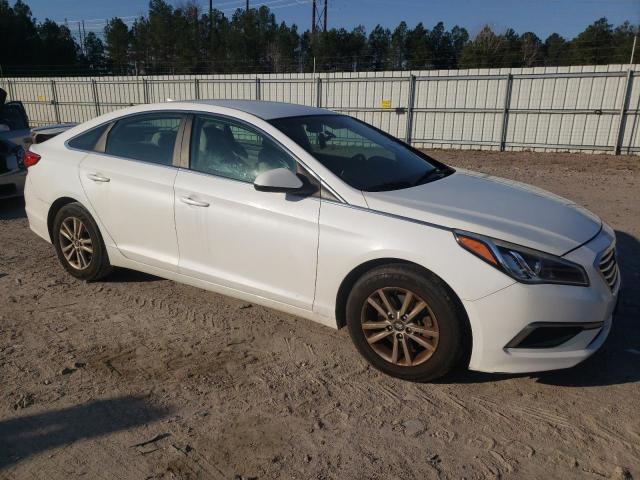 5NPE24AF8GH329603 - 2016 HYUNDAI SONATA SE WHITE photo 4