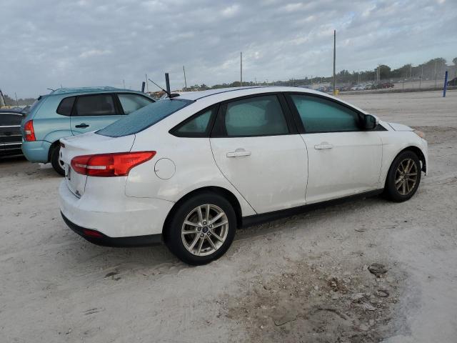 1FADP3F29FL335083 - 2015 FORD FOCUS SE WHITE photo 3