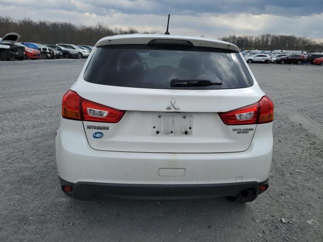 4A4AR3AU9EE025480 - 2014 MITSUBISHI OUTLANDER ES WHITE photo 6