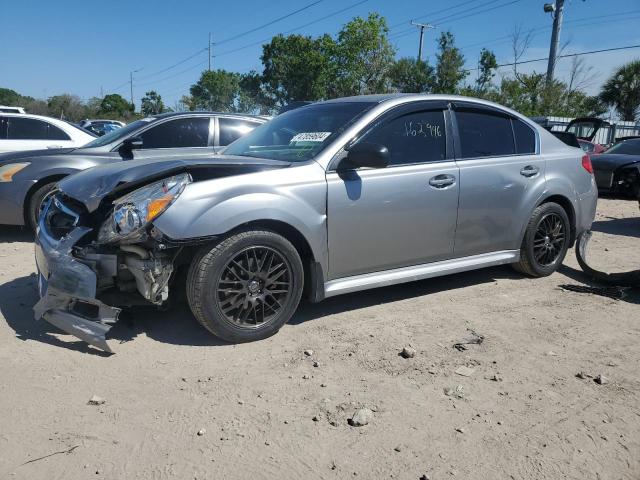 4S3BMBA68B3215588 - 2011 SUBARU LEGACY 2.5I SILVER photo 1