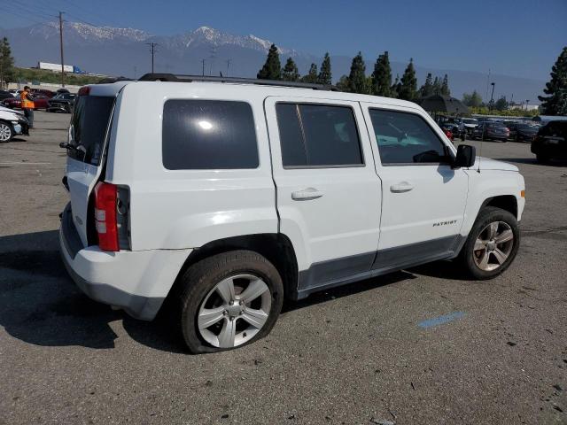 1C4NJPFB7DD276260 - 2013 JEEP PATRIOT LATITUDE WHITE photo 3