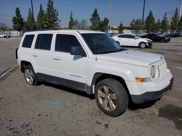 1C4NJPFB7DD276260 - 2013 JEEP PATRIOT LATITUDE WHITE photo 4