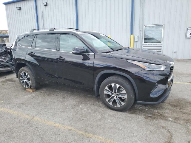 5TDHZRBH3MS077934 - 2021 TOYOTA HIGHLANDER XLE 黑色 照片 4
