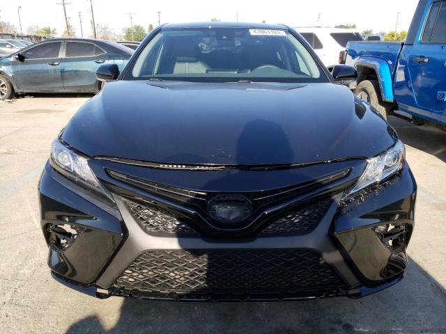 4T1G11AKXPU729526 - 2023 TOYOTA CAMRY SE NIGHT SHADE BLACK photo 5