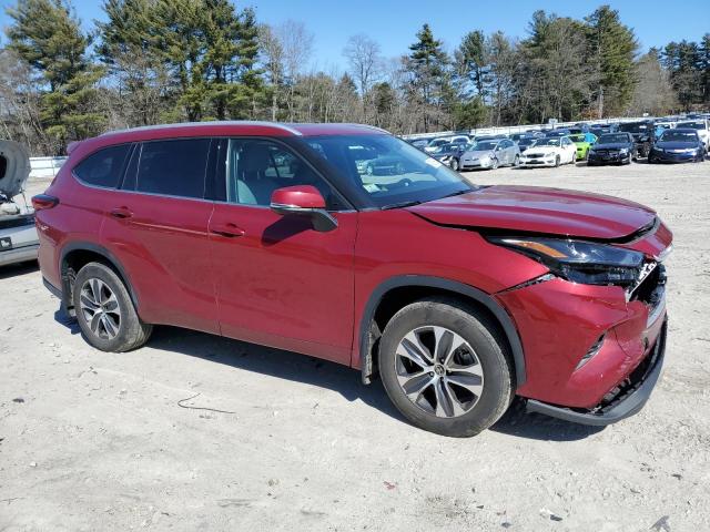 5TDHZRBH8NS575998 - 2022 TOYOTA HIGHLANDER XLE 红色 照片 4