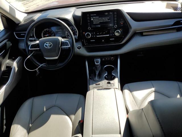 5TDHZRBH8NS575998 - 2022 TOYOTA HIGHLANDER XLE 红色 照片 8