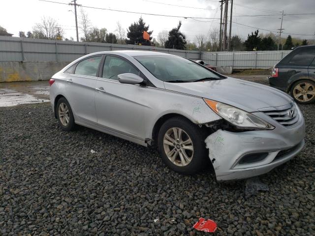 5NPEB4AC7DH641901 - 2013 HYUNDAI SONATA GLS SILVER photo 4