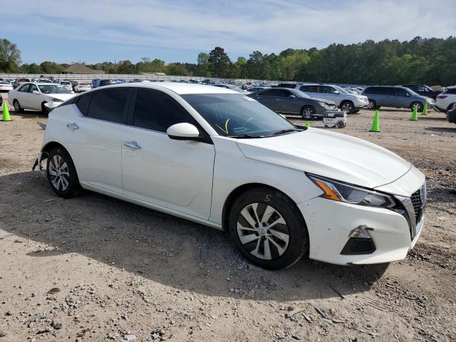 1N4BL4BV7MN324593 - 2021 NISSAN ALTIMA S WHITE photo 4