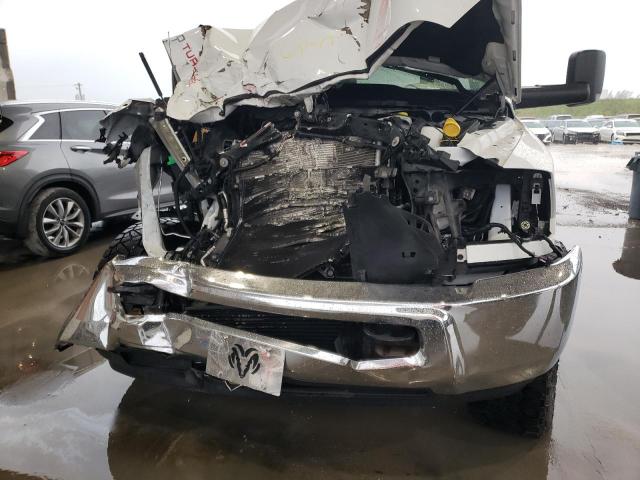 3C6UR4CL8JG149863 - 2018 RAM 2500 ST WHITE photo 5