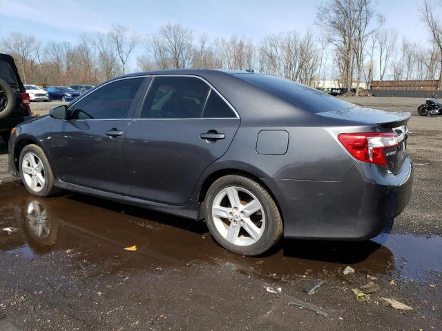 4T1BF1FK2CU137018 - 2012 TOYOTA CAMRY BASE GRAY photo 2